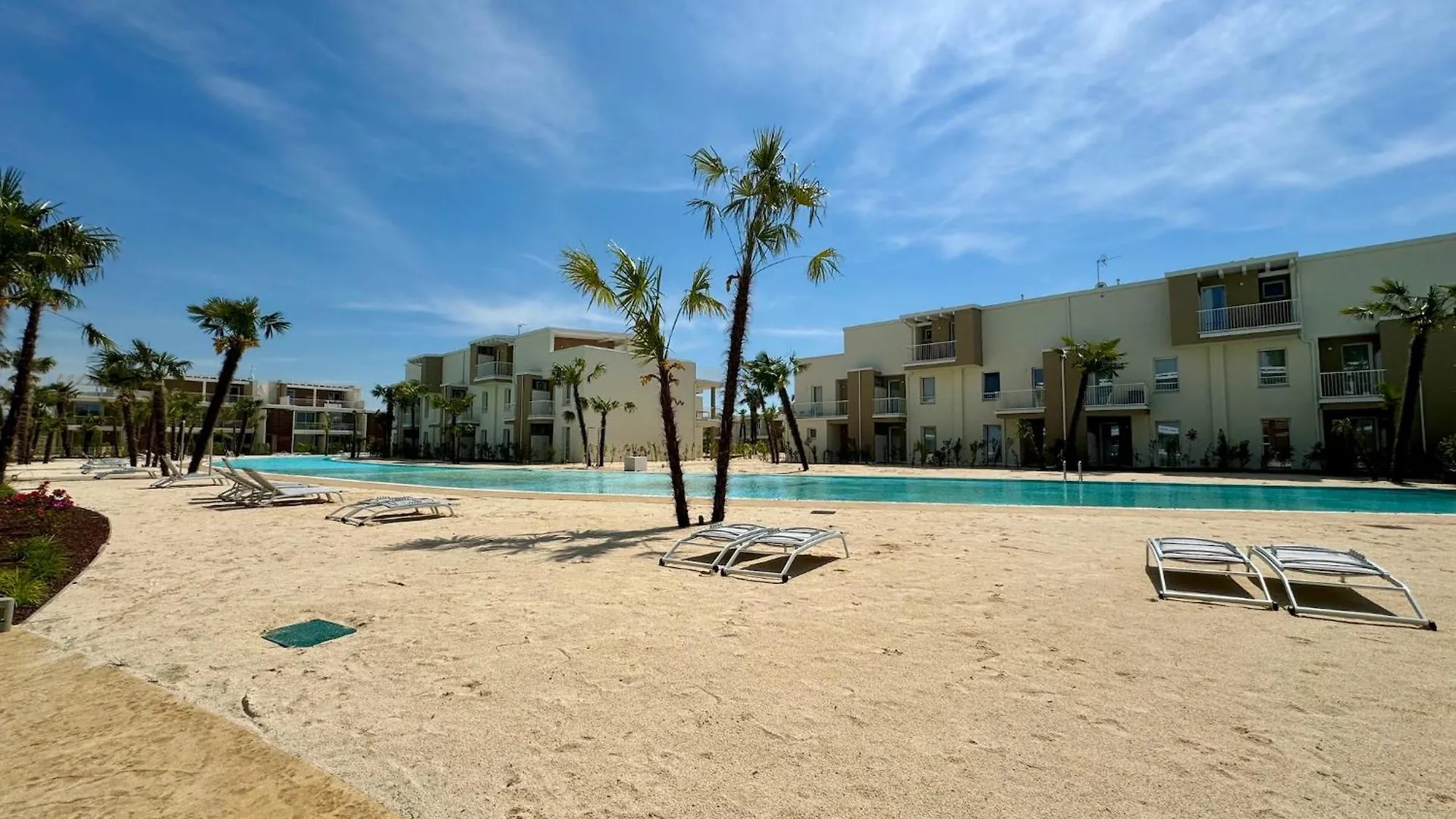 Residence Wave Island - Carraro Immobiliare Jesolo- Family Apartments